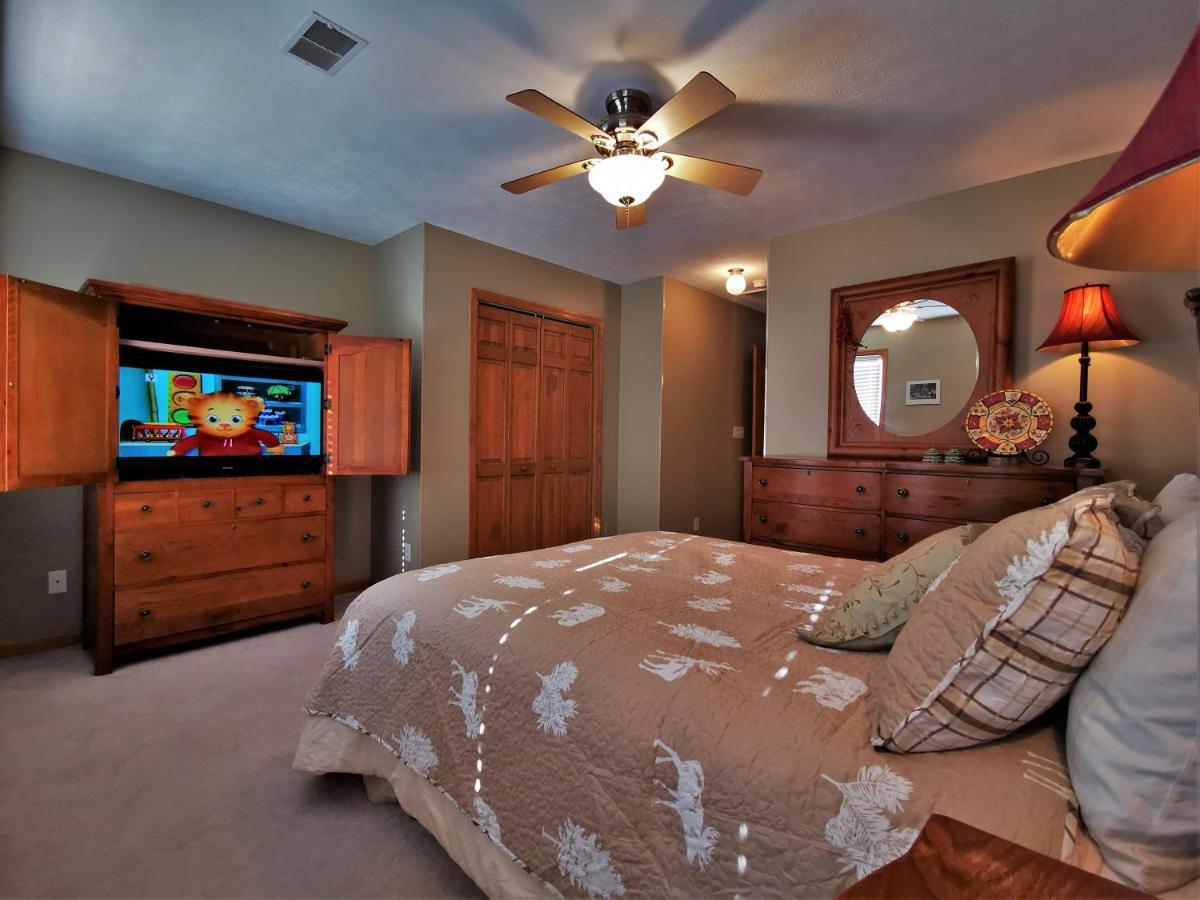 Gorgeous House For Ski Retreat Or Mountain Vacations Snowshoe Exterior photo