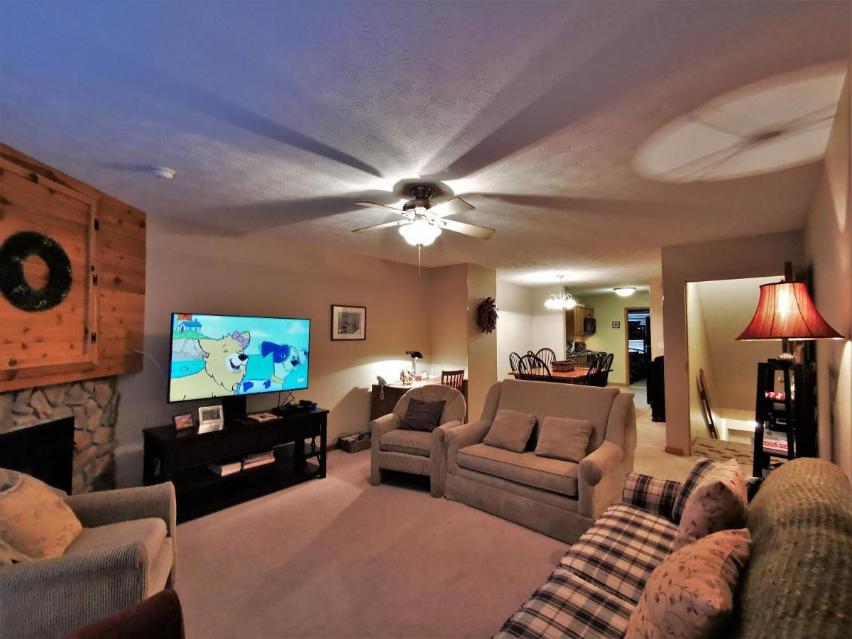 Gorgeous House For Ski Retreat Or Mountain Vacations Snowshoe Exterior photo